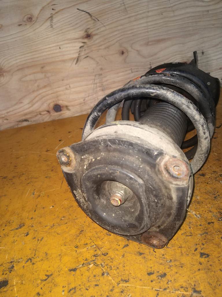 Подвеска Nissan Serena