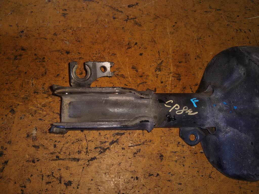 PREMACY CP8W СТОЙКА ПЕРЕДНЯЯ Mazda Premacy