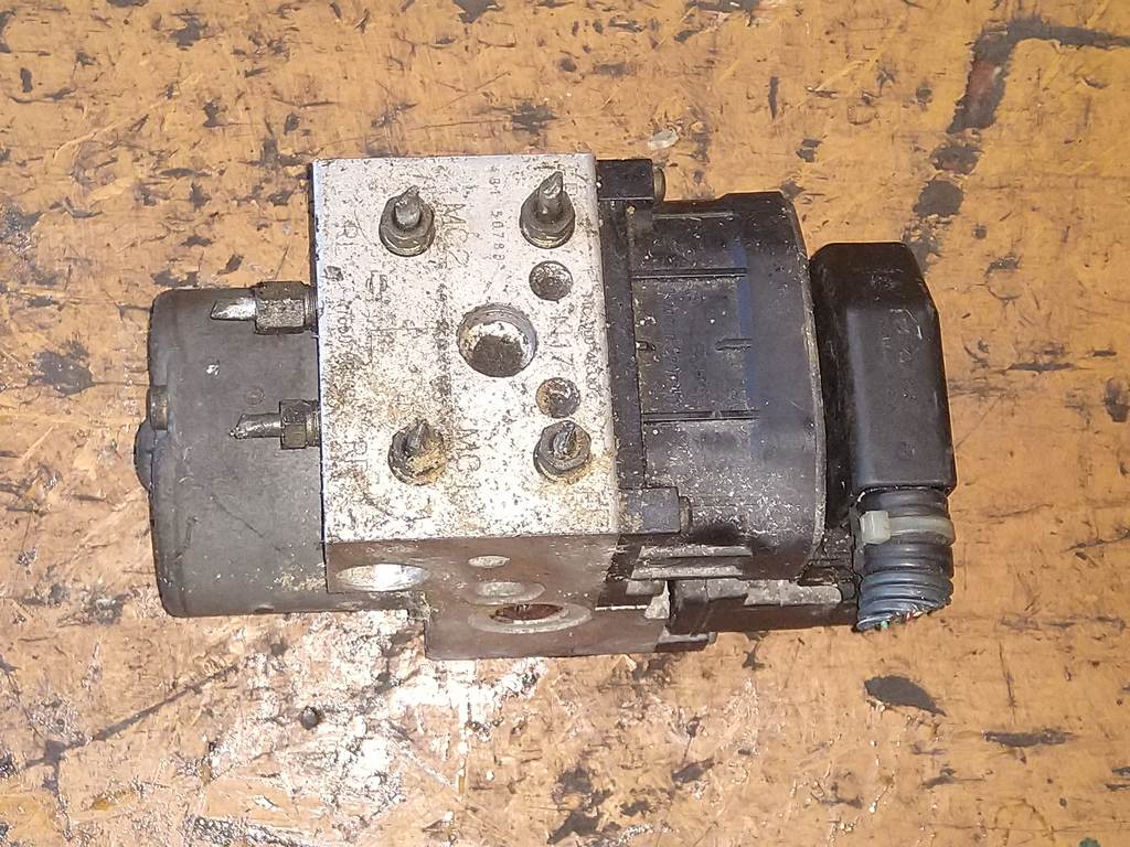 BLUEBIRD SYLPHY QG10 БЛОК ABS 47660 6N000 Nissan Bluebird Sylphy