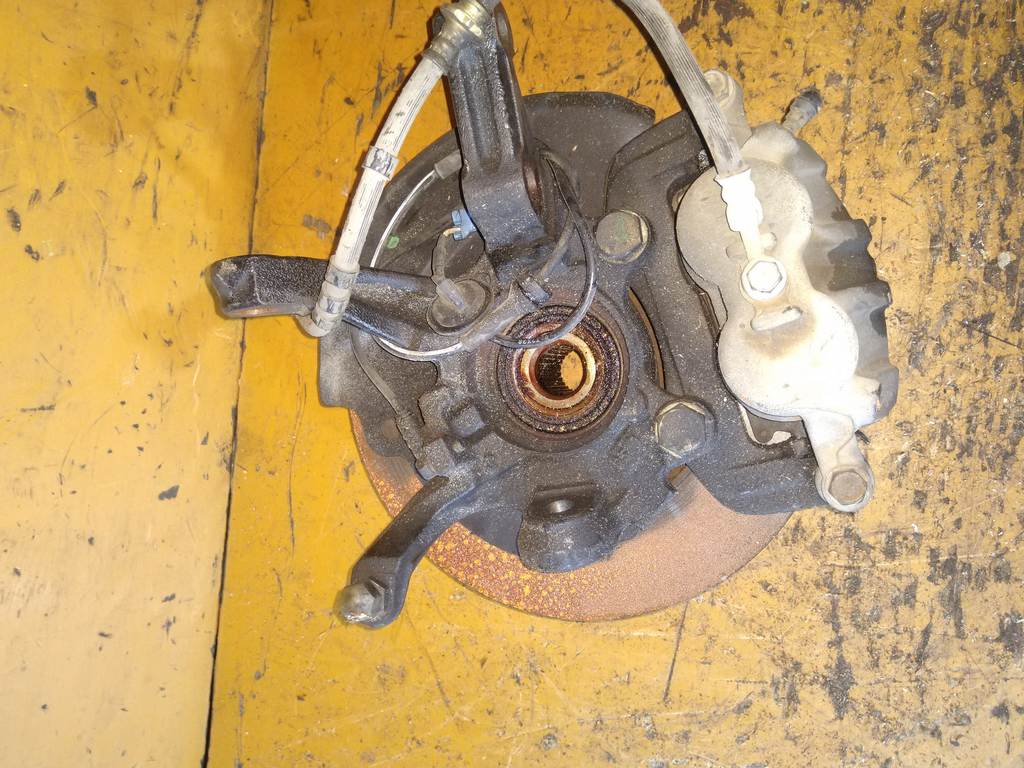 Подвеска Nissan Serena