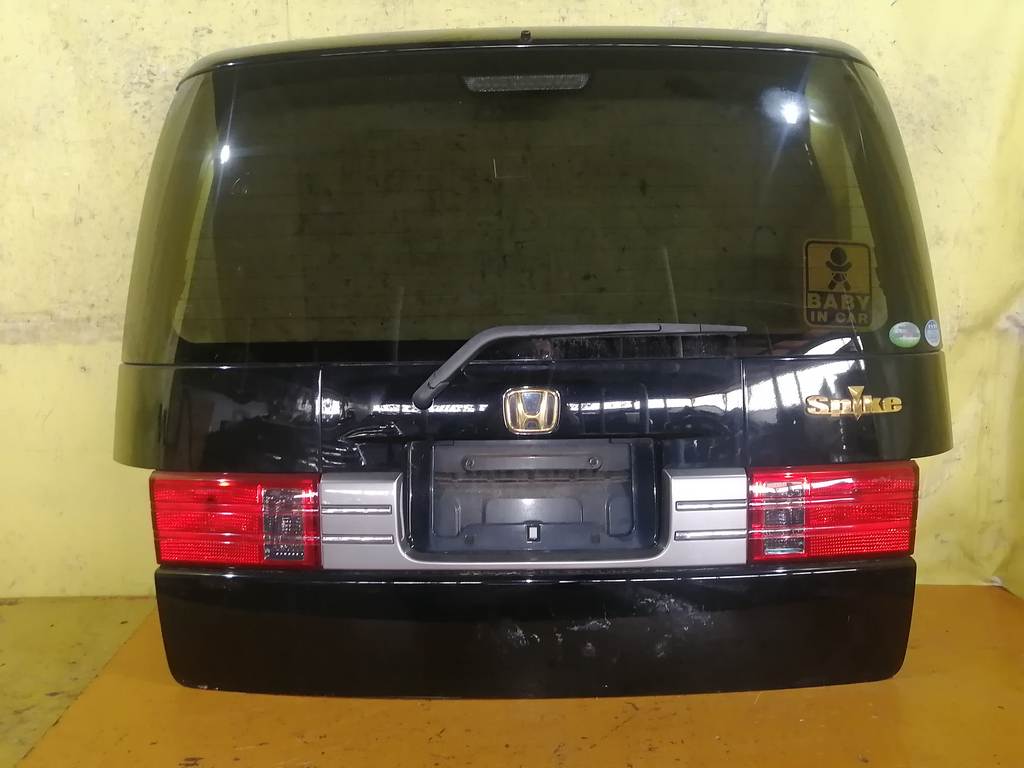 дверь 5-я Honda Mobilio Spike