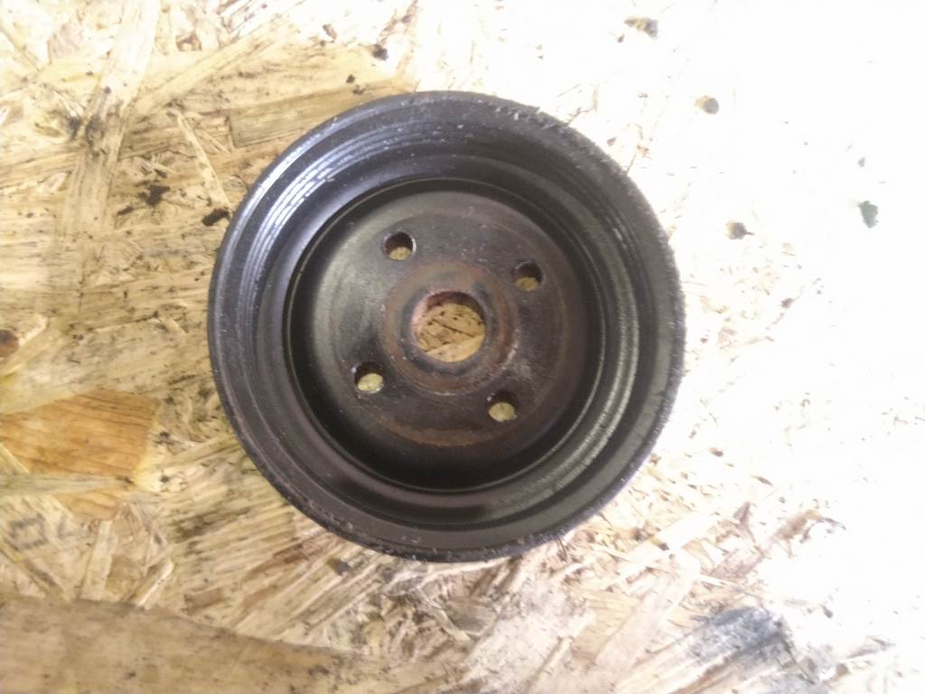 4A30 ШКИВ ПОМПЫ Mitsubishi Pajero Mini