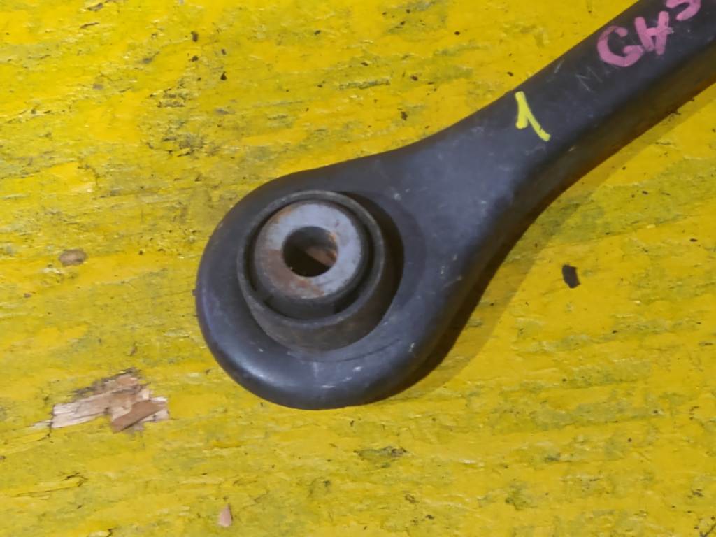 ATENZA GH5FP РЫЧАГ К 1 Mazda Atenza