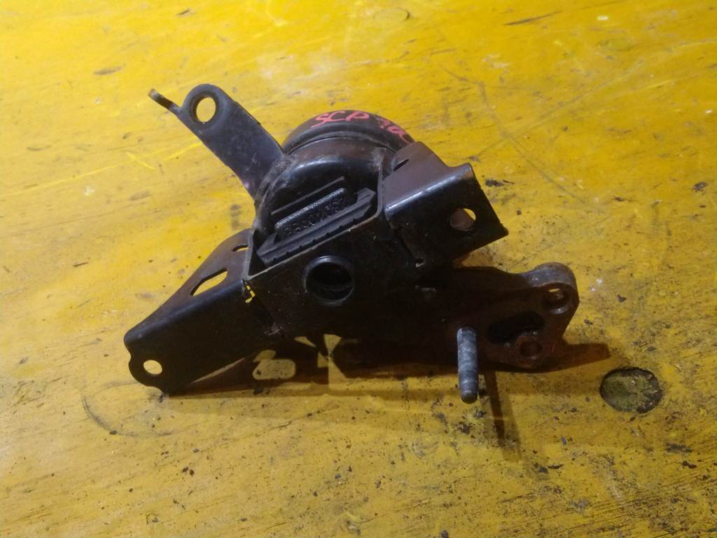 RACTIS SCP100 ПОДУШКА ДВС ПРАВАЯ Toyota Ractis