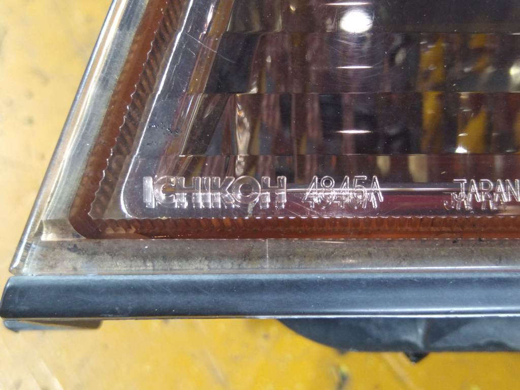 SUNNY FB15 СТОП ПРАВЫЙ 4845 
Фонарь Nissan Sunny