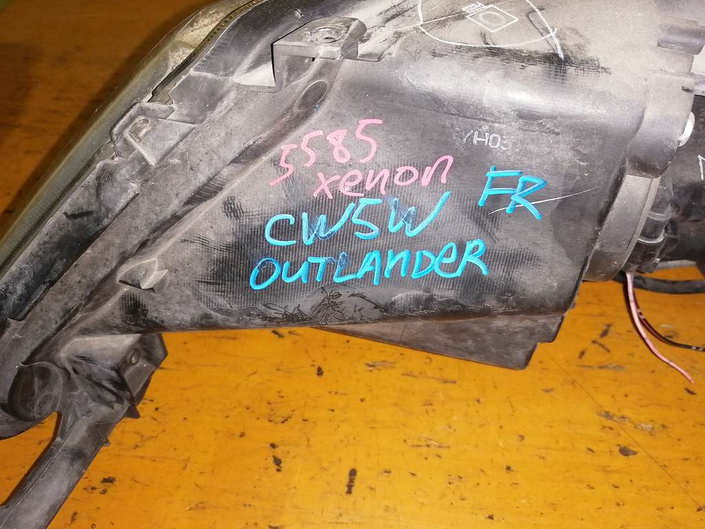 OUTLANDER CW5W ФАРА ПРАВАЯ 5585 XENON Mitsubishi Outlander