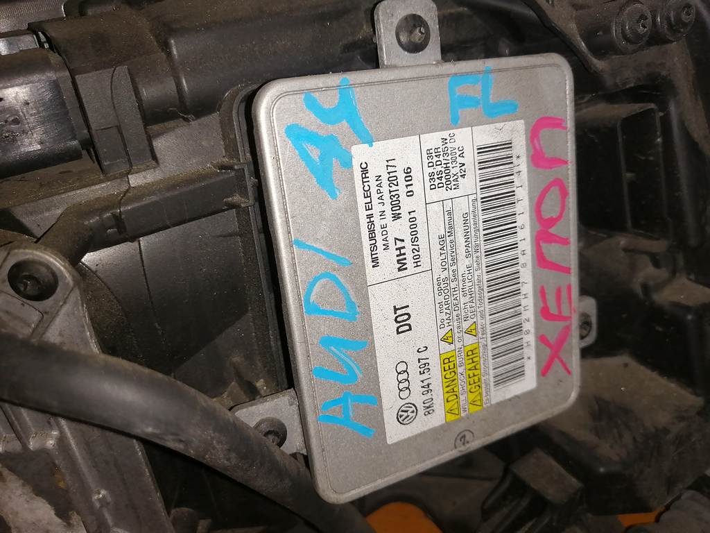 AUDI A4 8K5 ФАРА ЛЕВАЯ XENON 8K0 941 003 D Audi A4