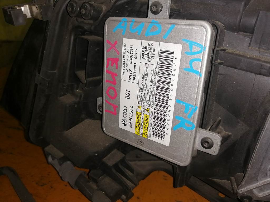 AUDI A4 8K5 ФАРА ПРАВАЯ XENON 8K0 941 004 D Audi A4