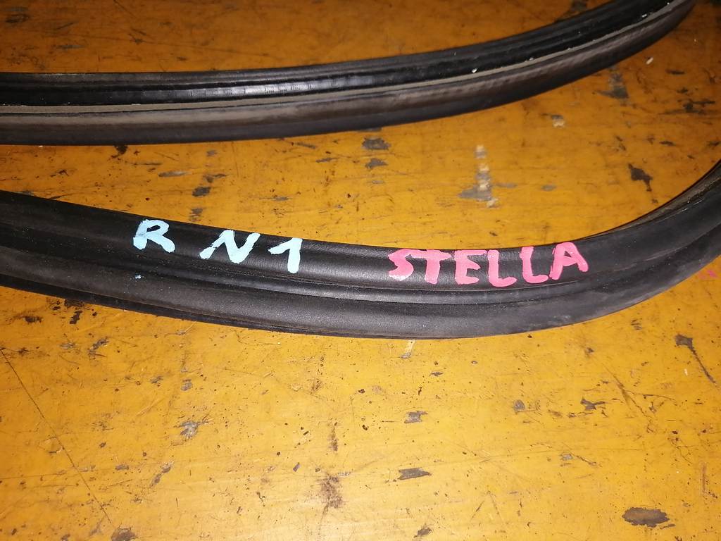 STELLA RN1 УПЛОТНИТЕЛЬ НА 5-Ю ДВЕРЬ Subaru Stella