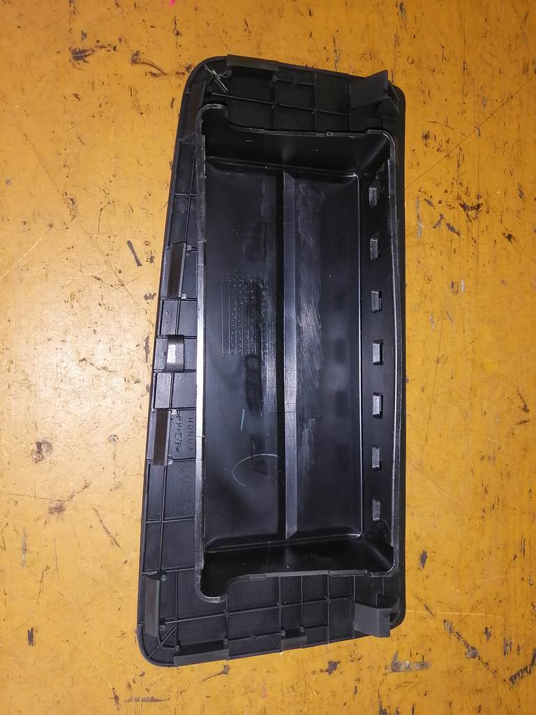 MOBILIO GB1 НАКЛАДКА SRS ПАССАЖ. Honda Mobilio