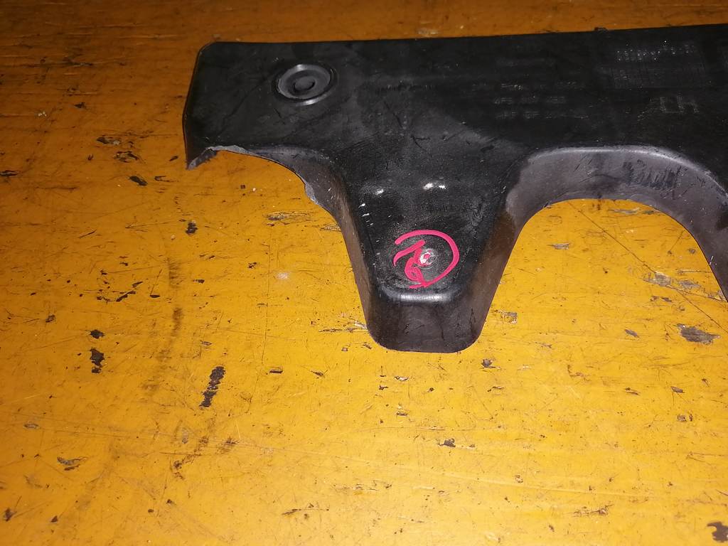 AUDI A6 4F2 КРЕПЕЖ БАМПЕРА ЗАДНИЙ ЛЕВЫЙ 4F5 807 453 ДЕФЕКТ Audi A6