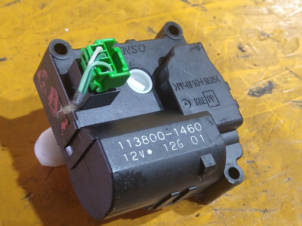MOBILIO GB1 СЕРВОПРИВОД ЗАСЛОНОК ПЕЧКИ 113800-1460 Honda Mobilio