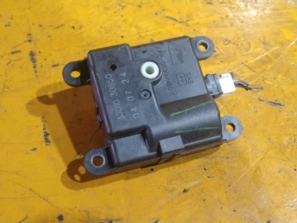TEANA J31 СЕРВОПРИВОД ЗАСЛОНОК ПЕЧКИ 3J010 30850 (1) Nissan Teana