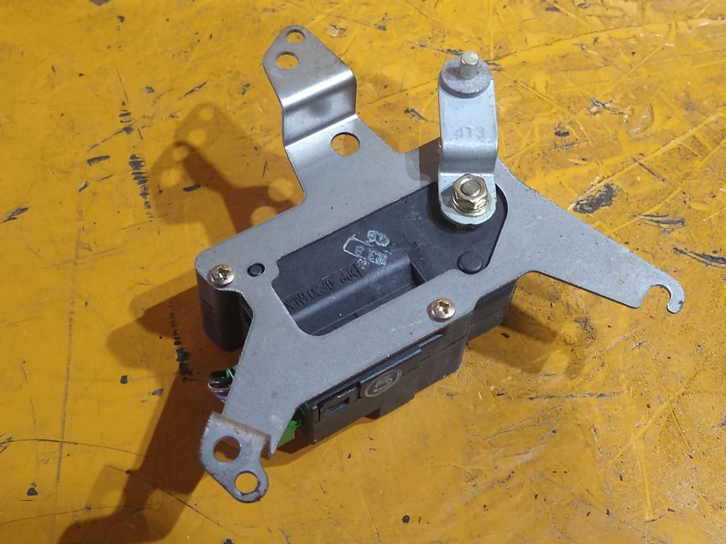 ODYSSEY RA2 СЕРВОПРИВОД ЗАСЛОНОК ПЕЧКИ (4) 063700-6550 Honda Odyssey