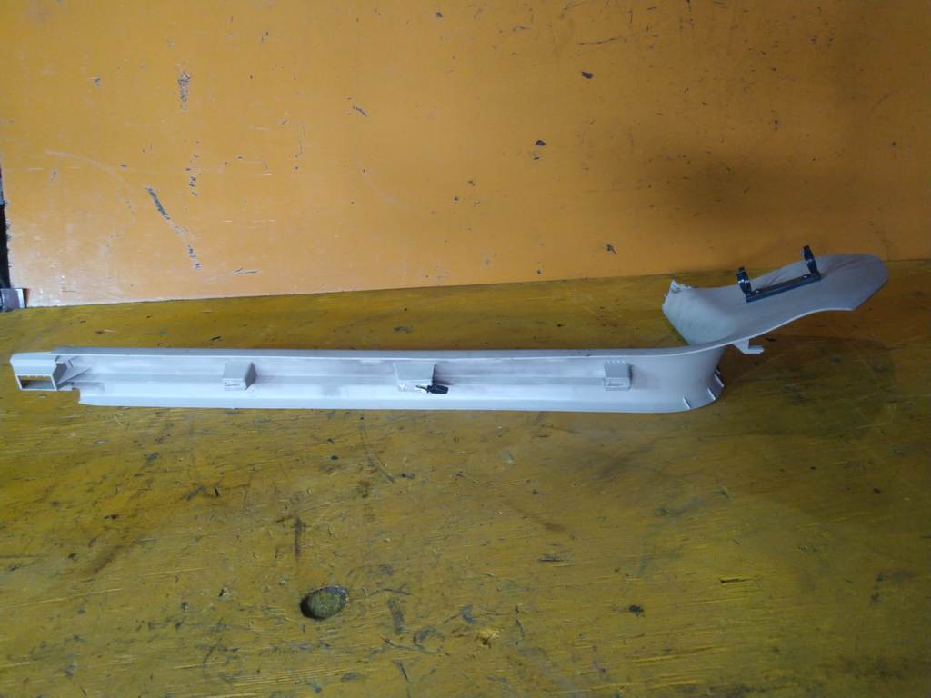 AUDI A6 4F2 НАКЛАДКА НА ПОРОГ (САЛОН) 4F2 867 271A K38 Audi A6