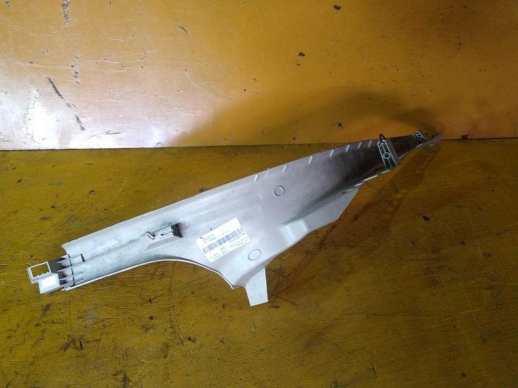 AUDI A6 4F2 НАКЛАДКА НА ПОРОГ (САЛОН) 4F2 867 767 A K38 Audi A6