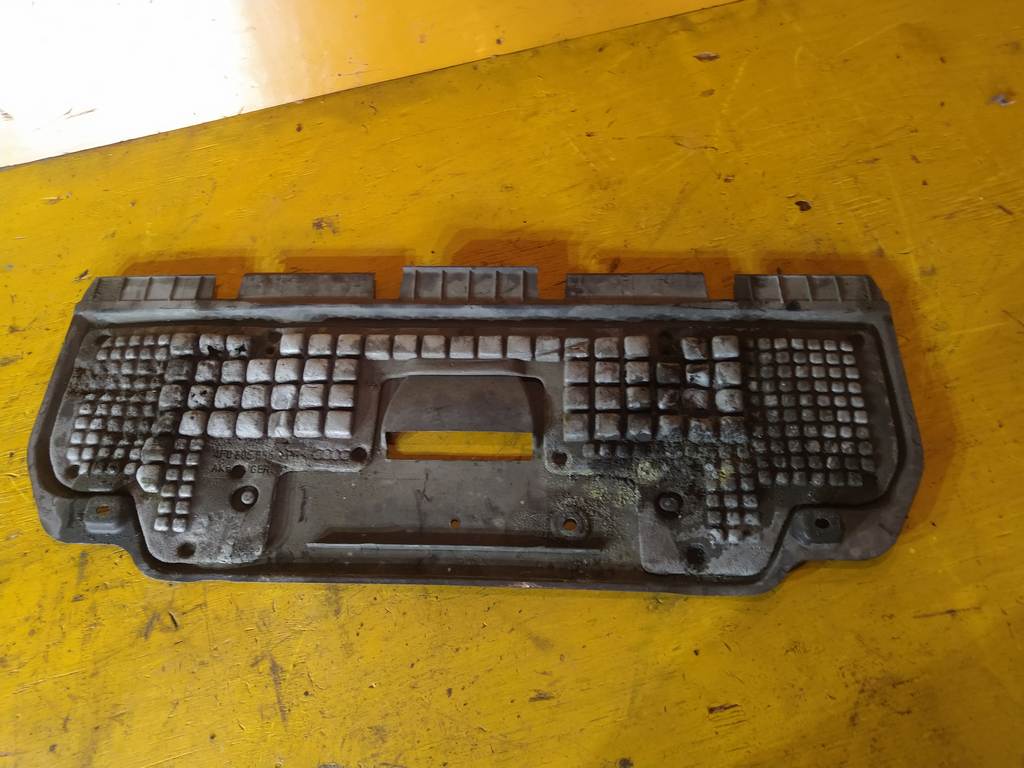 AUDI A6 4F2 ЗАЩИТА ДВС 4F0 863 822 Audi A6