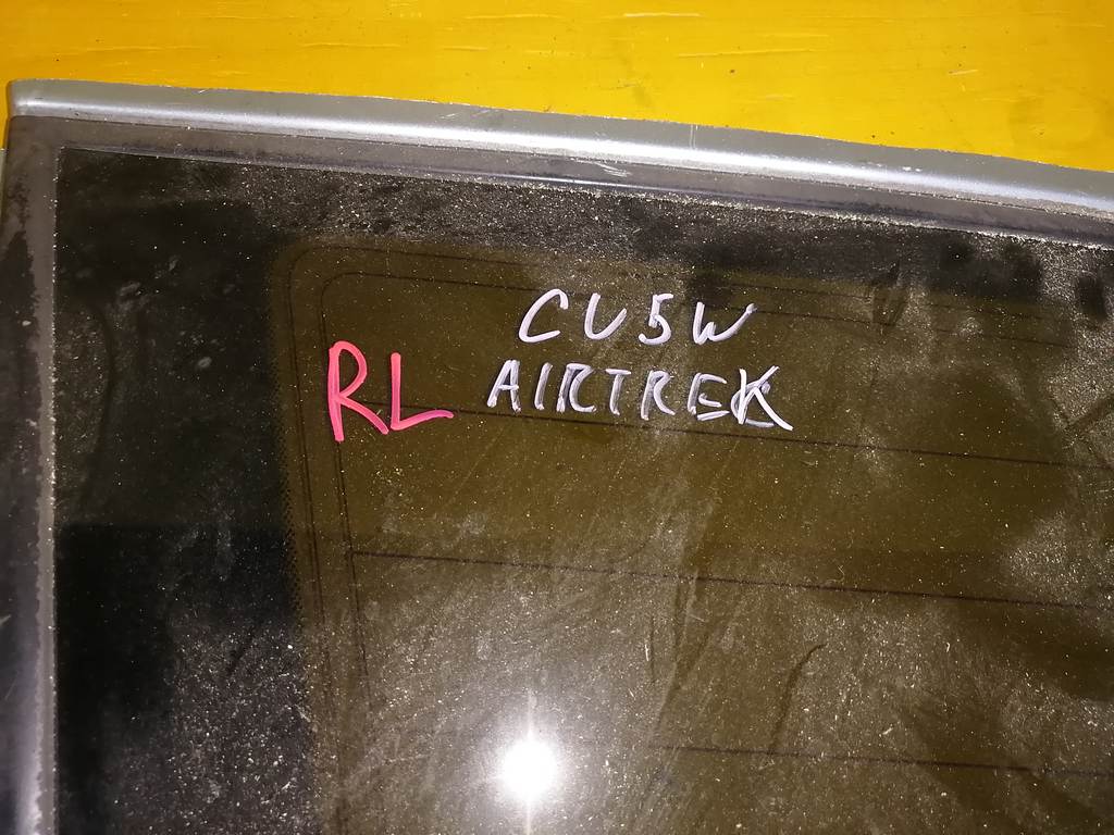 AIRTREK CU5W СТЕКЛО БАГАЖНИКА ЛЕВОЕ Mitsubishi Airtrek