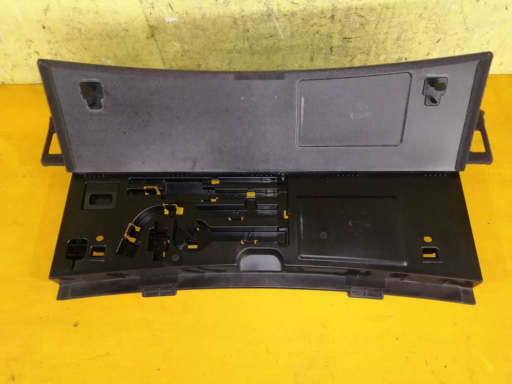 AUDI A4 8K5 ПОЛ БАГАЖНИКА 8K9 861 529 Audi A4