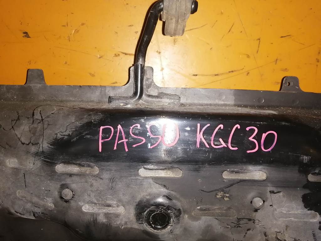 PASSO KGC30 БАЛКА ПОПЕРЕЧНАЯ Toyota Passo