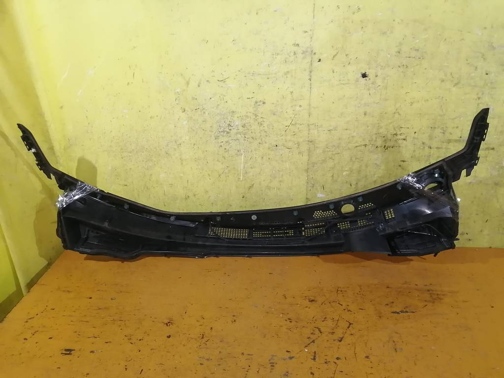 Кузов Honda Freed Spike