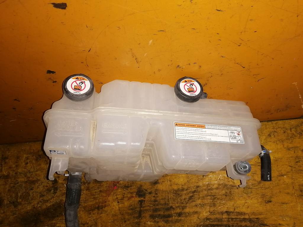 TUNDRA VXKA70 БАЧОК РАСШИРИТЕЛЬНЫЙ 164A2-F4010 Toyota Tundra