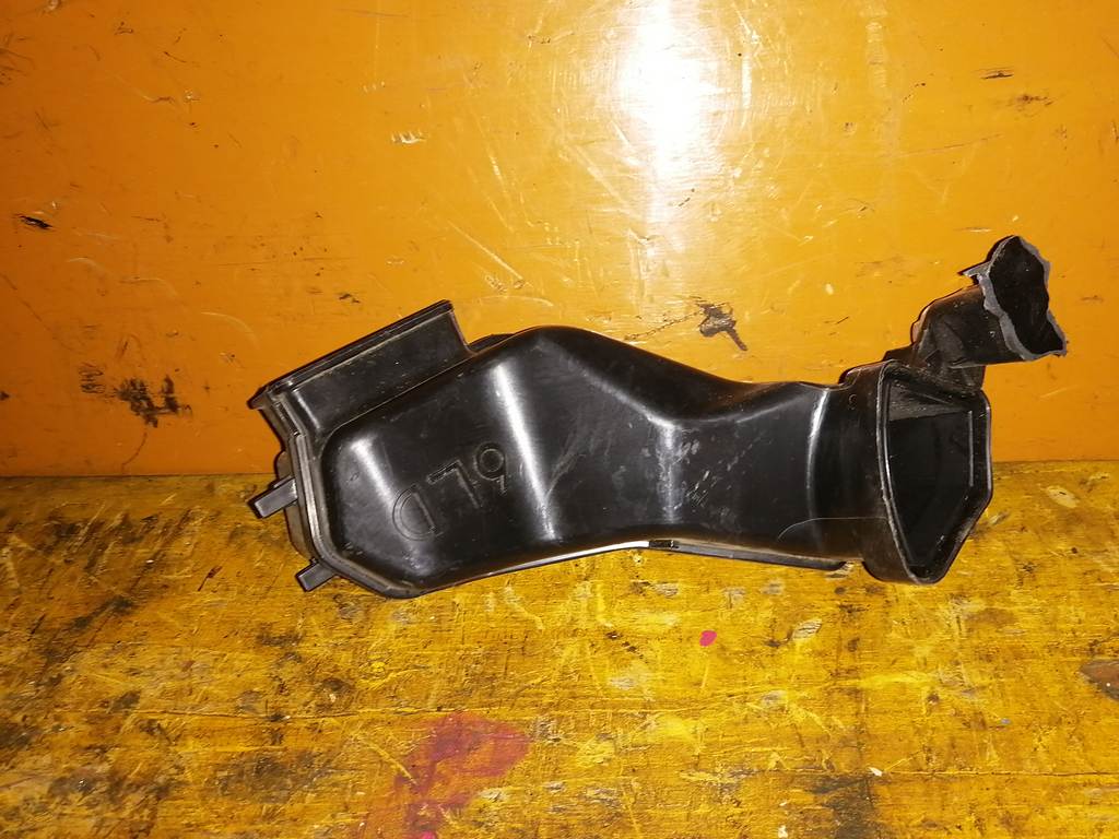 TUNDRA VXKA70 ПАТРУБОК ВОЗДУШНЫЙ №3 87201-0C080 Toyota Tundra