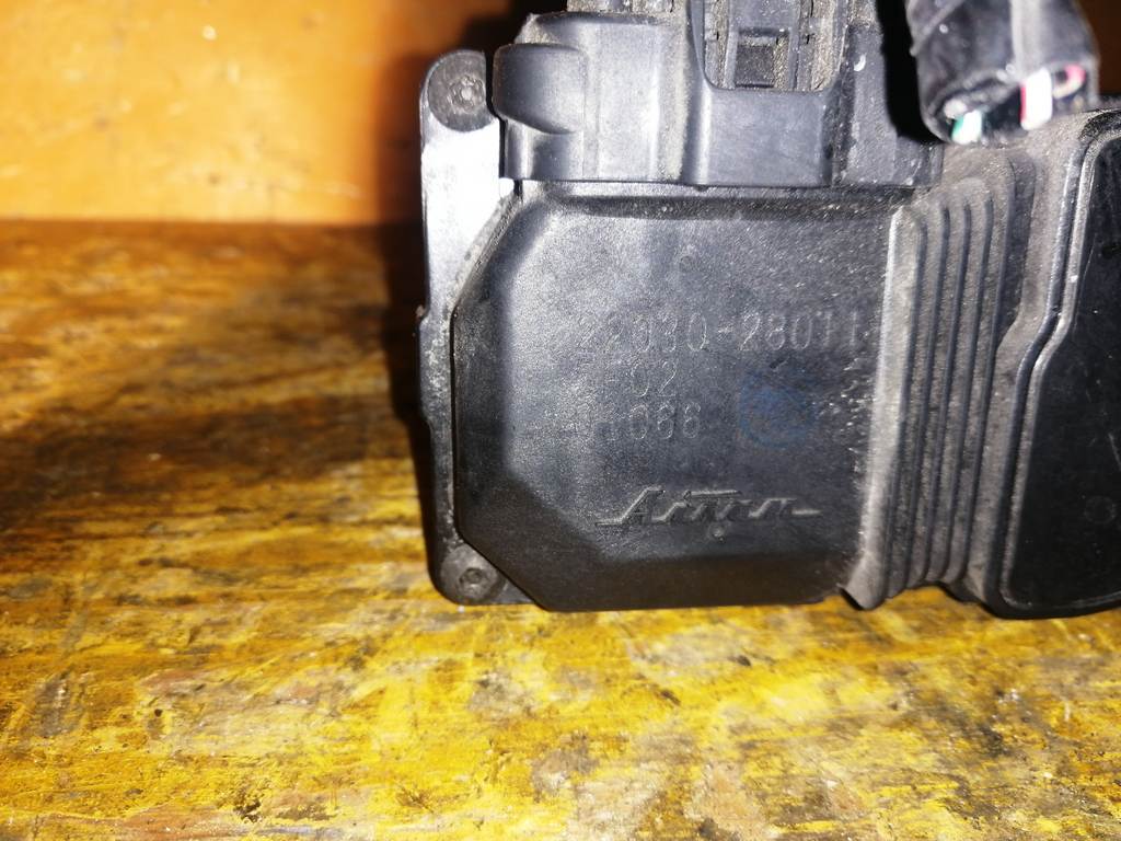 1AZFSE ДРОССЕЛЬНАЯ ЗАСЛОНКА 22030-28011 Toyota Caldina
