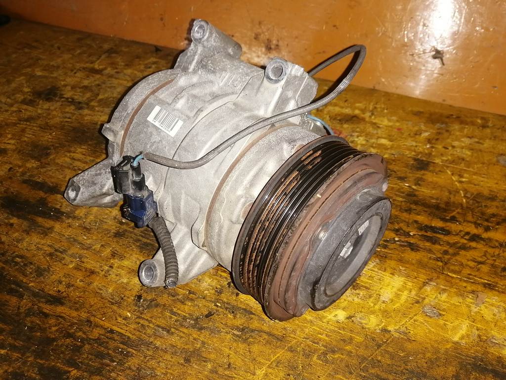 R20A КОМПРЕССОР КОНДИЦИОНЕРА 447280-1262 Honda Stepwgn