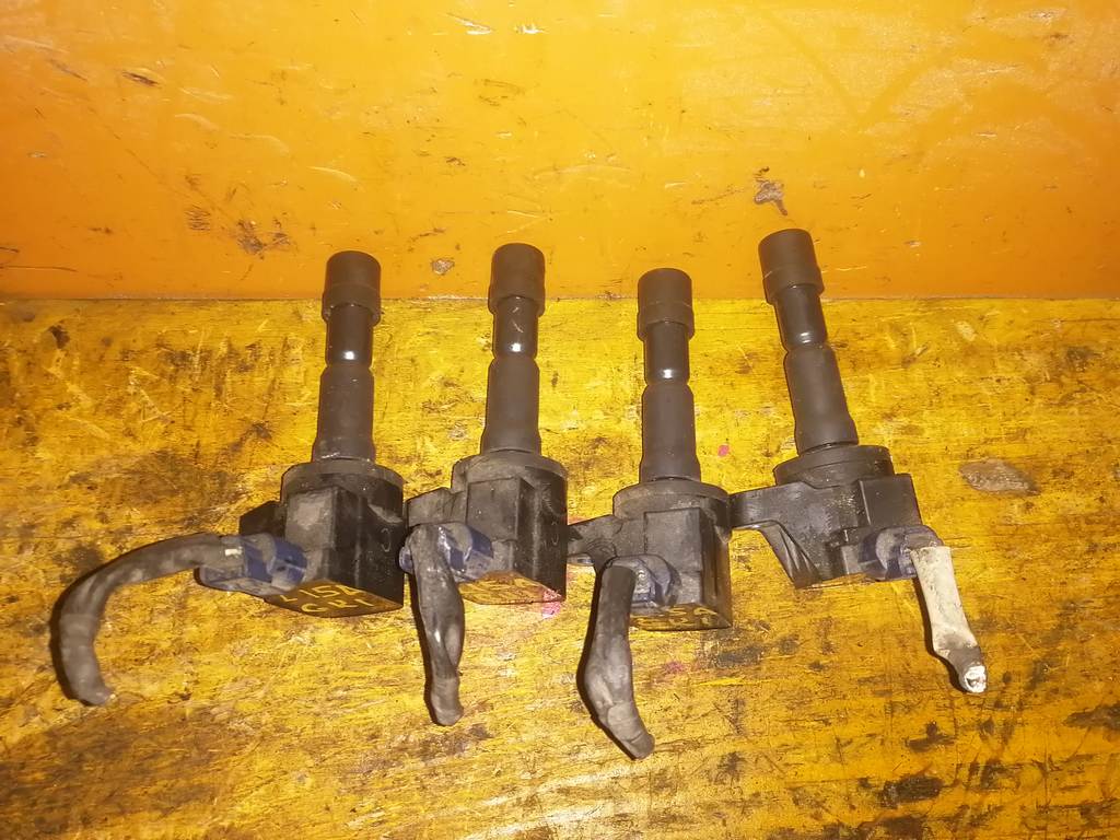 L15A КАТУШКА ЗАЖИГАНИЯ CM11-110 Honda Mobilio Spike