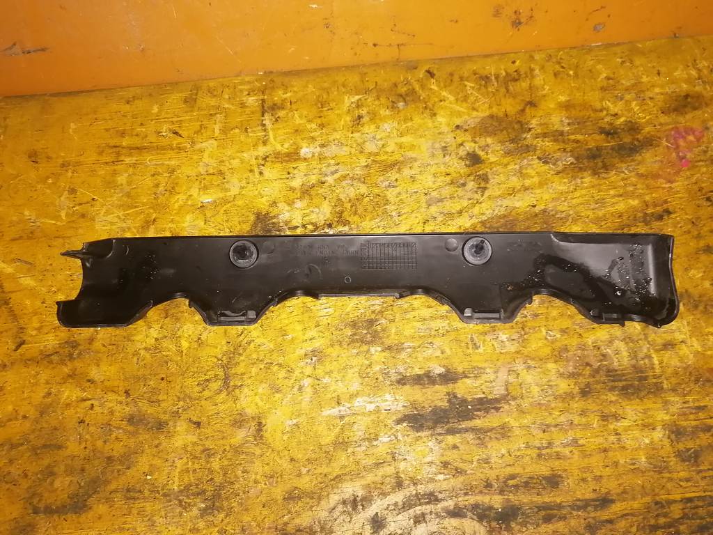 R20A ДЕКОР.КРЫШКА ДВС Honda Stepwgn