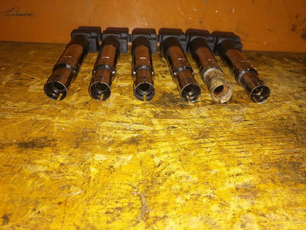 AZZ КАТУШКА ЗАЖИГАНИЯ 022 905 715B Volkswagen Touareg