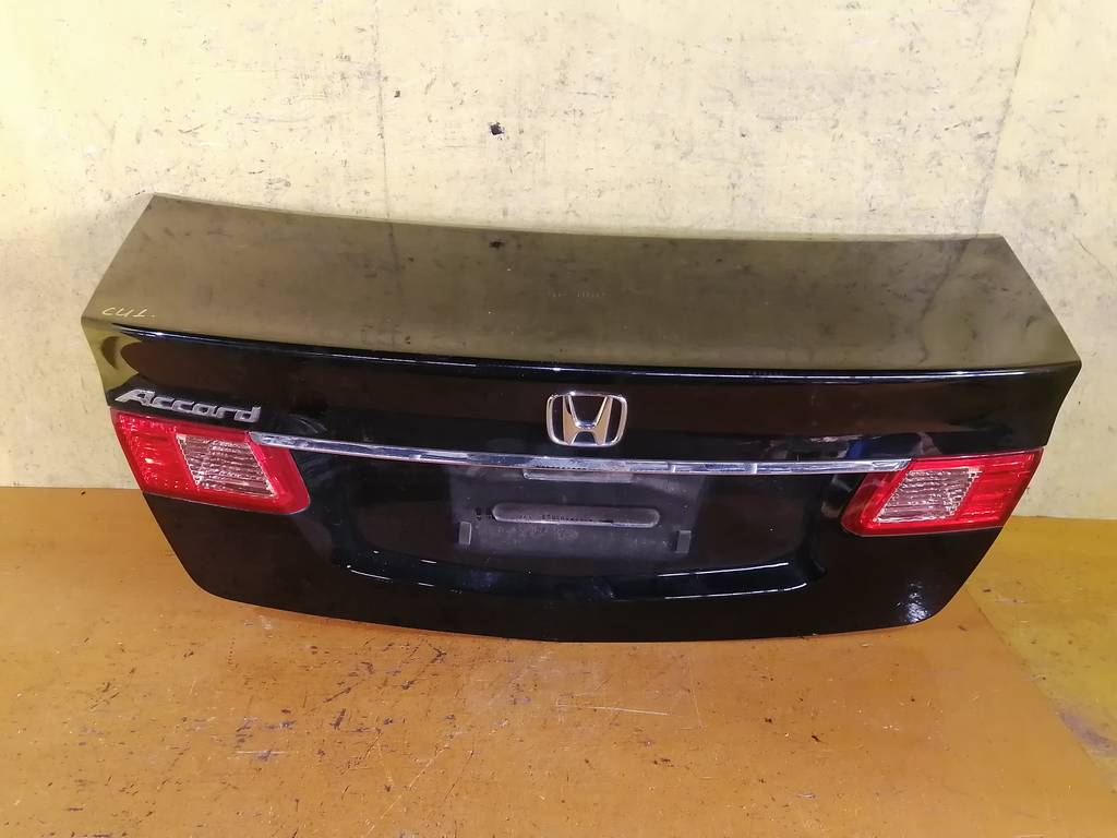 крышка багажника Honda Accord