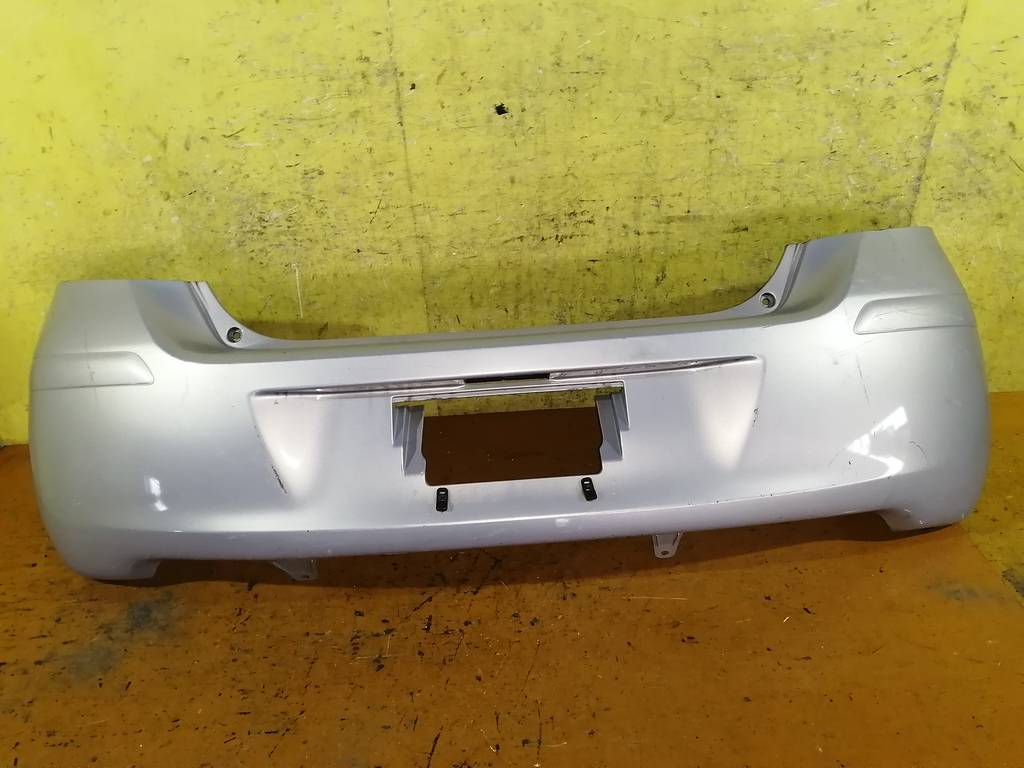 бампер Toyota Vitz