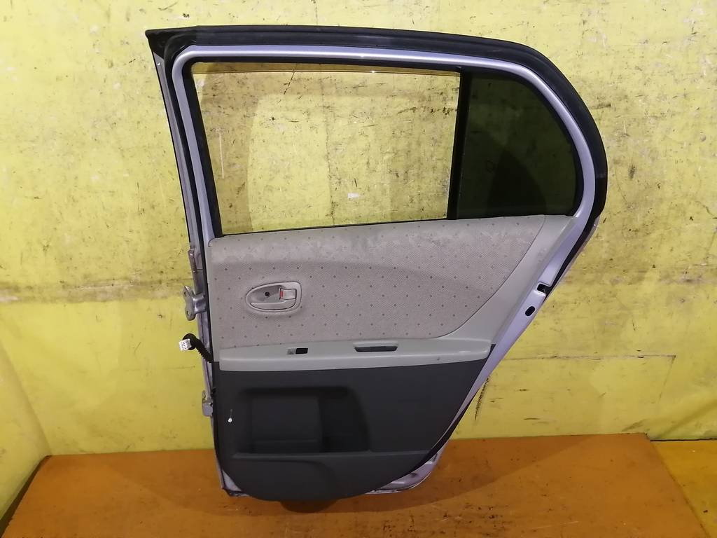Кузов Toyota Vitz