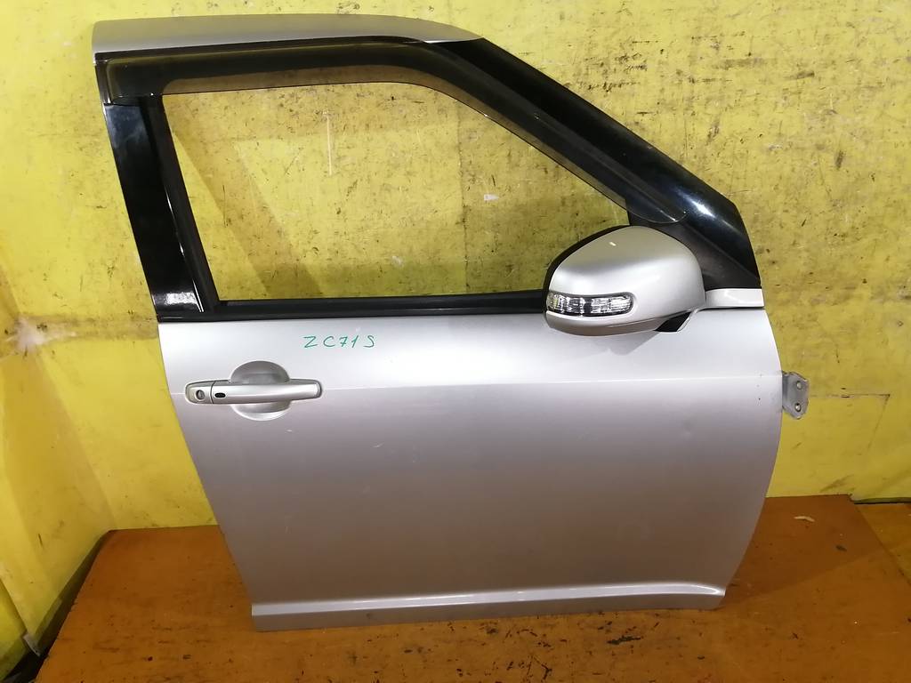 дверь Suzuki Swift