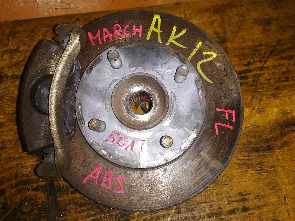 MARCH AK12 СТУПИЦА ПЕРЕДНЯЯ ЛЕВАЯ ABS, в сборе Nissan March