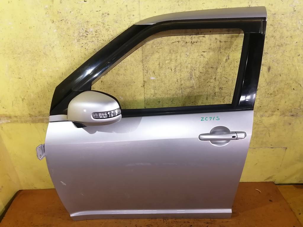 дверь Suzuki Swift
