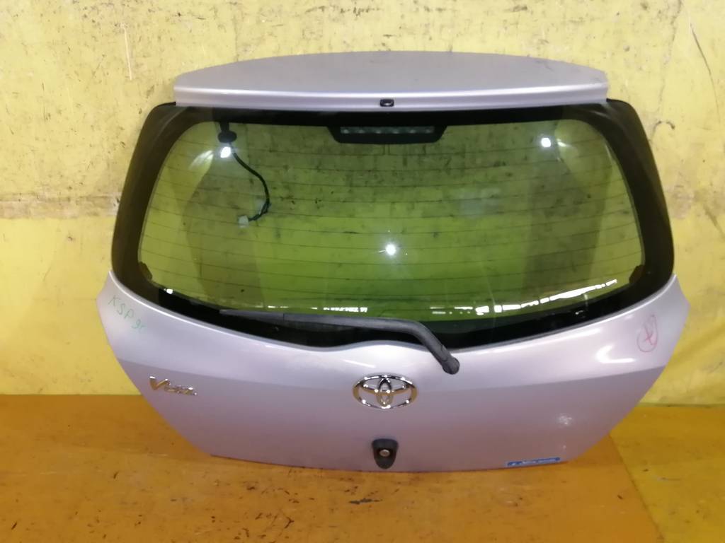 дверь 5-я Toyota Vitz
