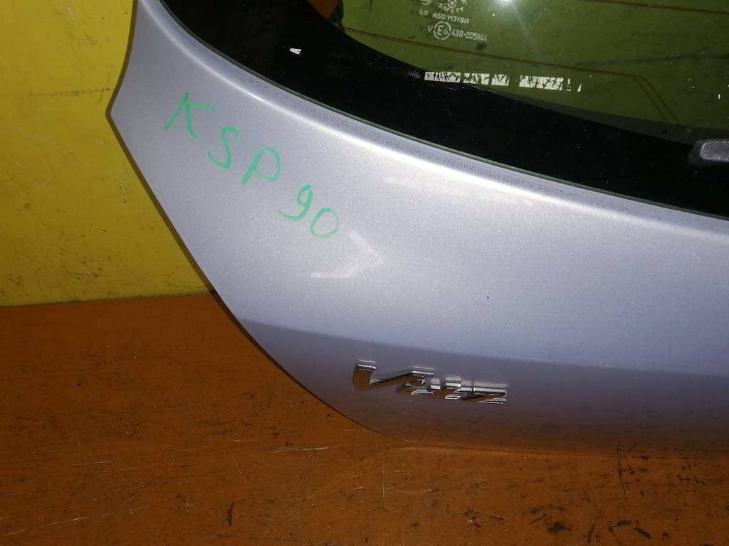 VITZ KSP90 ДВЕРЬ 5-Я Toyota Vitz