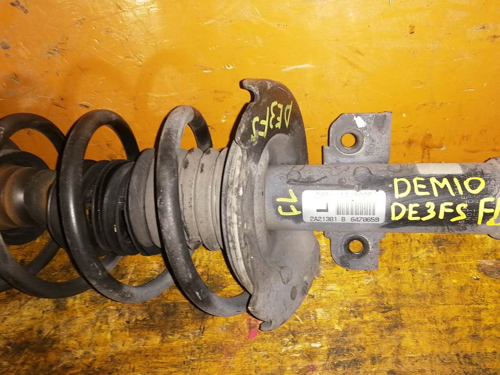 DEMIO DE3FS СТОЙКА ПЕРЕДНЯЯ ЛЕВАЯ Mazda Demio