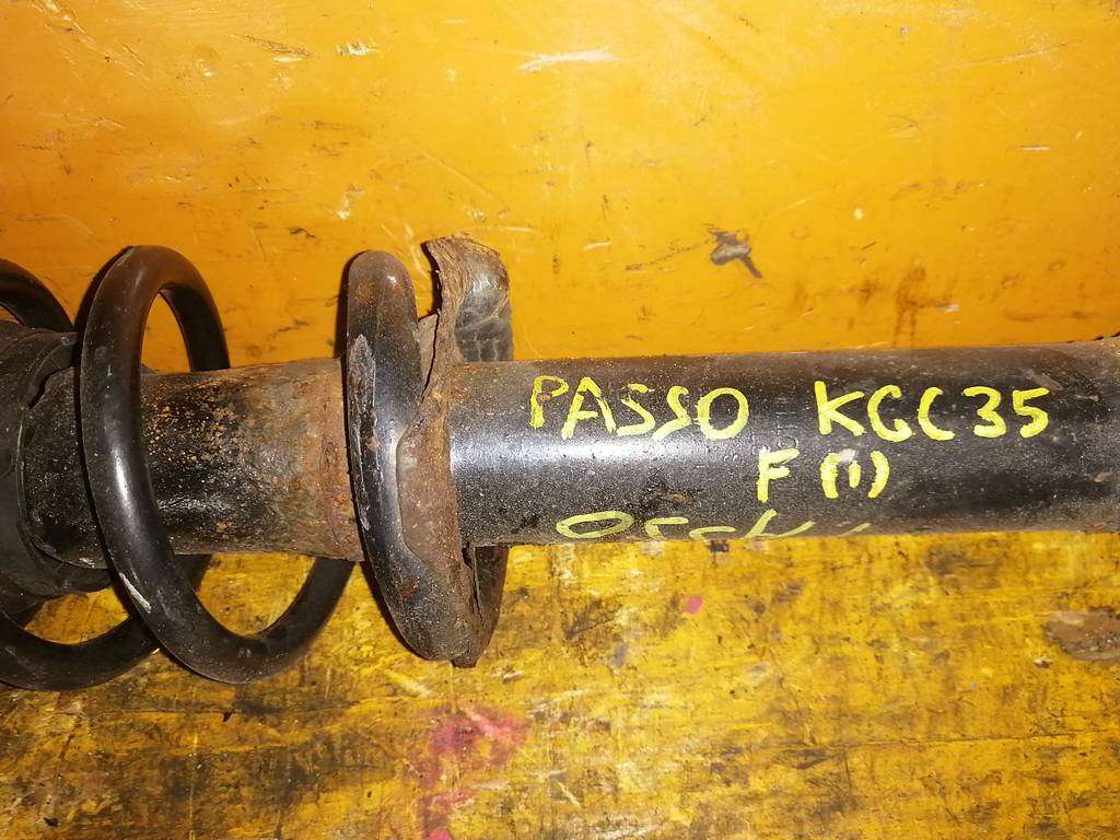 PASSO KGC35 СТОЙКА ПЕРЕДНЯЯ 1 Toyota Passo