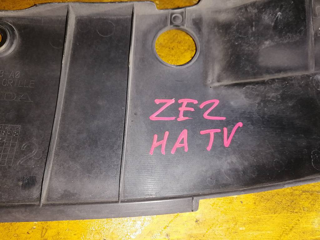 INSIGHT ZE2 НАКЛАДКА НА ТЕЛЕВИЗОР Honda Insight