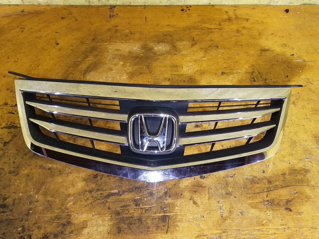 решетка радиатора Honda Accord