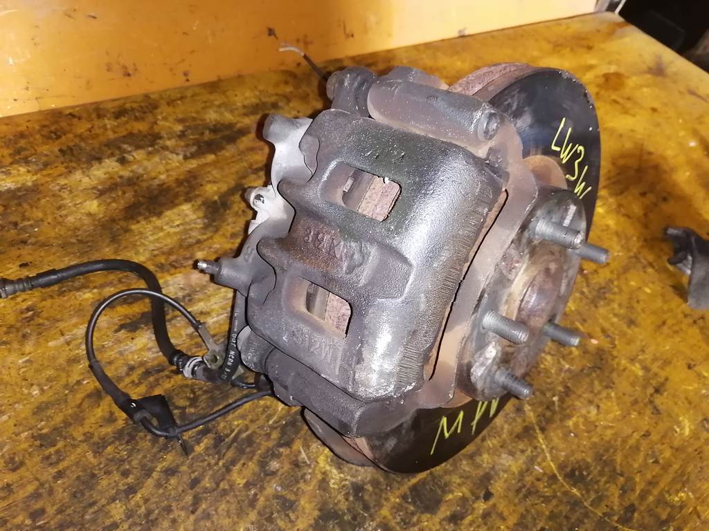 MPV LW3W СТУПИЦА ПЕРЕДНЯЯ ПРАВАЯ ABS 4WD Mazda MPV