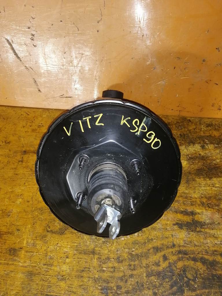 главный тормозной цилиндр Toyota Vitz