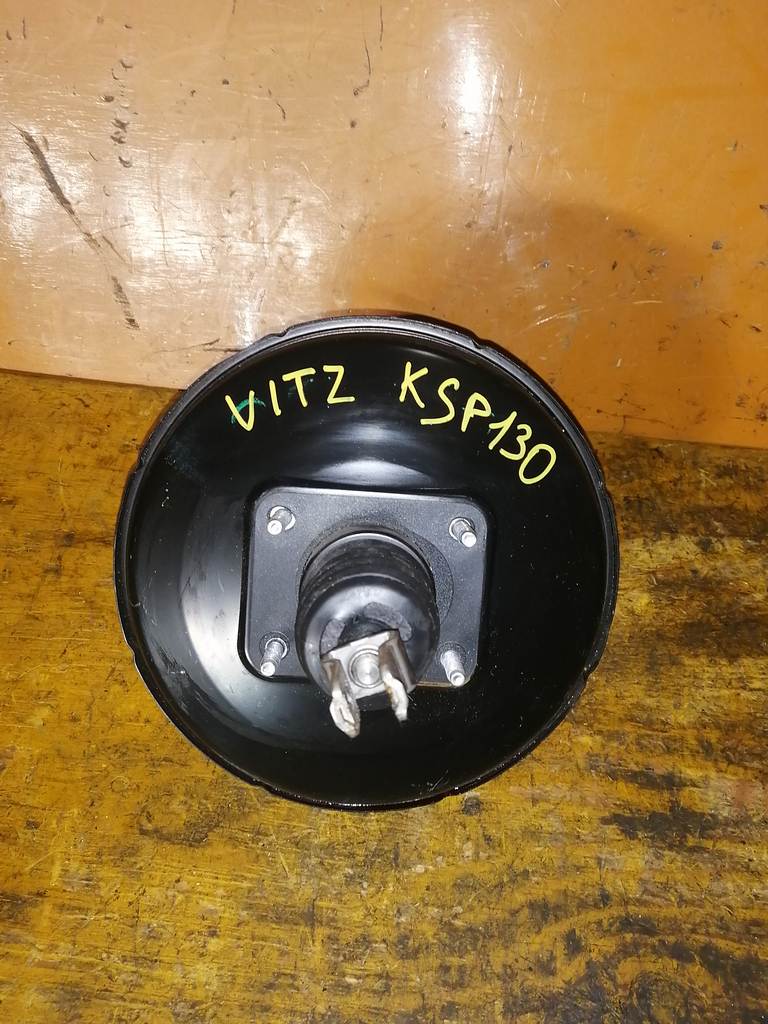 главный тормозной цилиндр Toyota Vitz