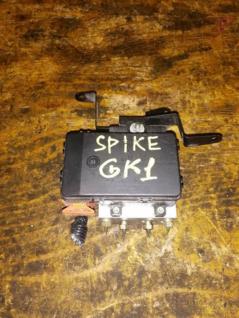 блок abs Honda Mobilio Spike
