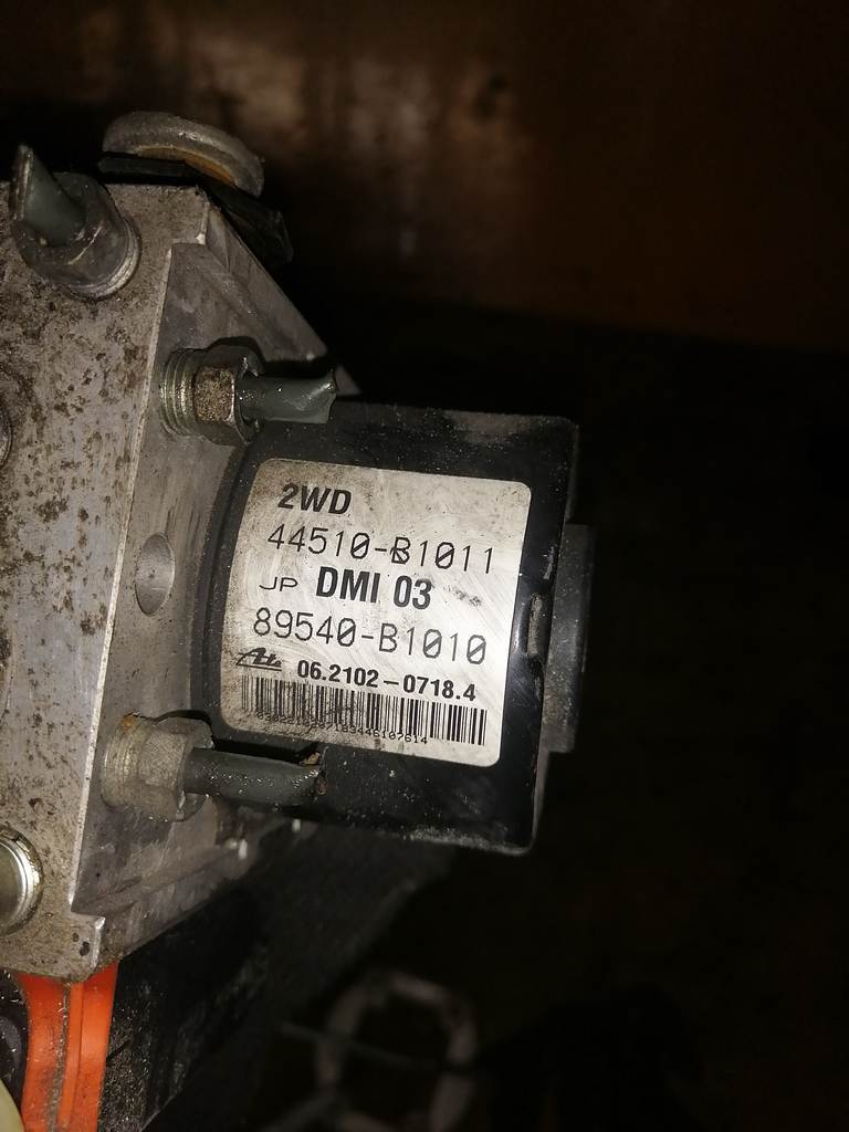 PASSO KGC10 БЛОК ABS 44510-B1011 Toyota Passo