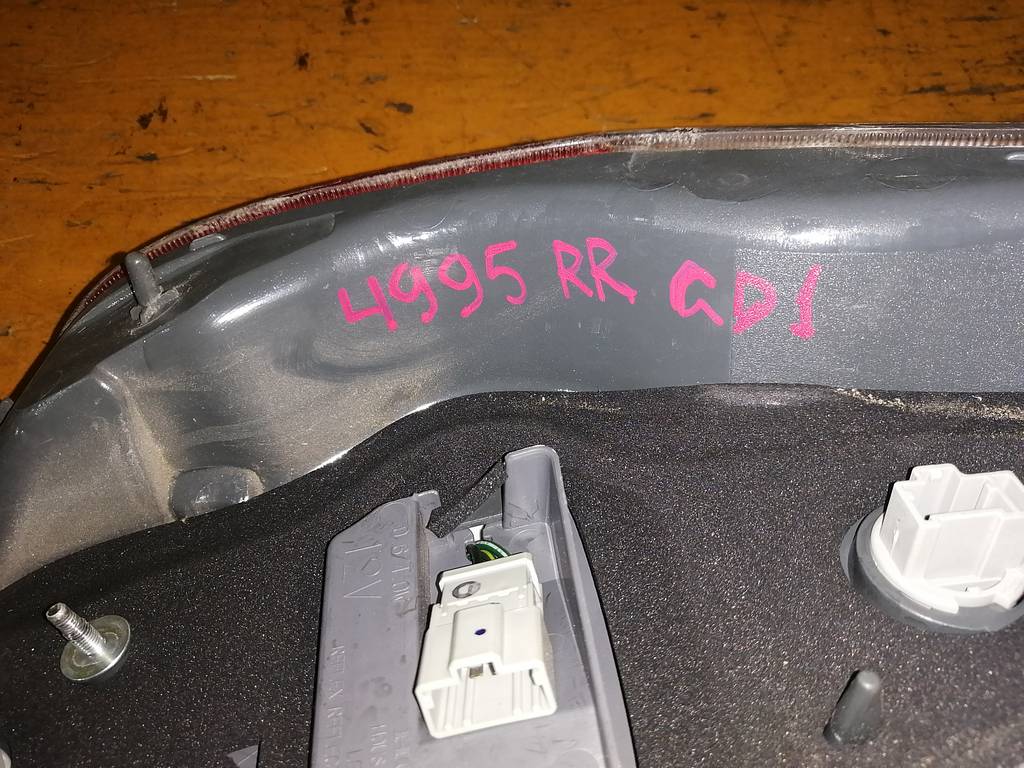 FIT GD1 СТОП ПРАВЫЙ 4995 ДЕФЕКТ Honda Fit